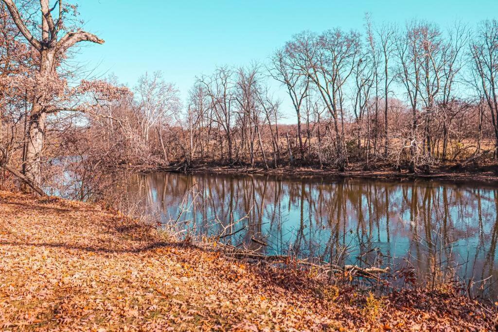 فيلا The Riverside Hideaway Winamac المظهر الخارجي الصورة