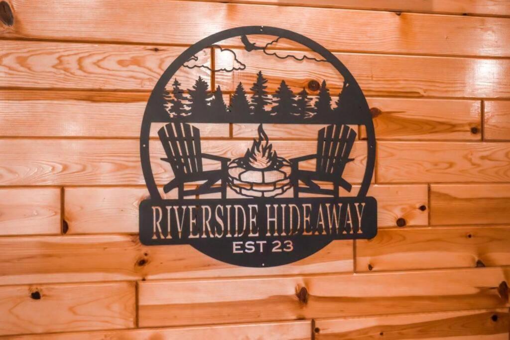 فيلا The Riverside Hideaway Winamac المظهر الخارجي الصورة